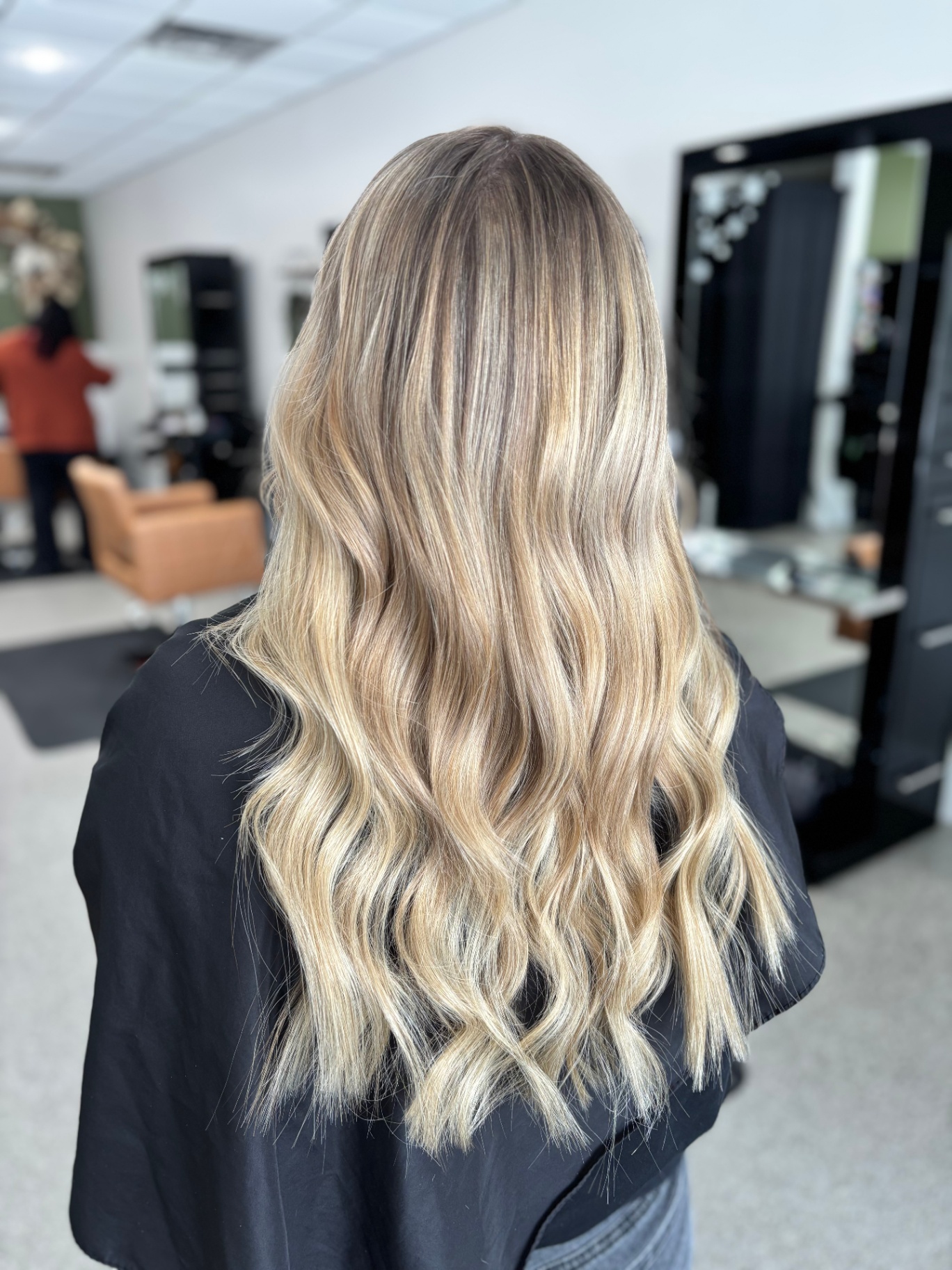 Lived-in blonde